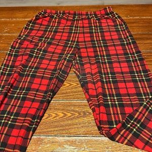 Red plaid knit leggings Size Small.  Brand New